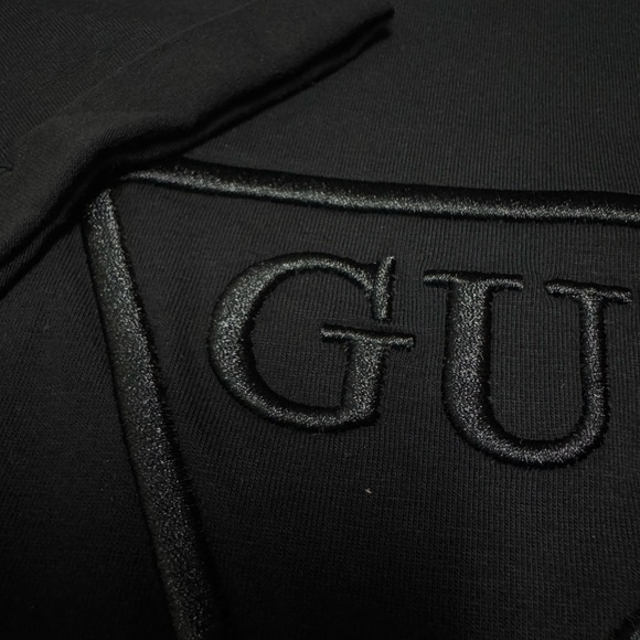 Guess Los Angeles W L Black T-Shirt  Carlee Triangle Tee Front Logo Embroidery - Picture 7 of 9